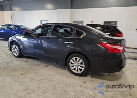 2016 Nissan Altima 2.5 z USA, uszkodzony, nr VIN 1N4AL3AP3GC250128